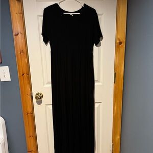 Chic Black Maxi Dress